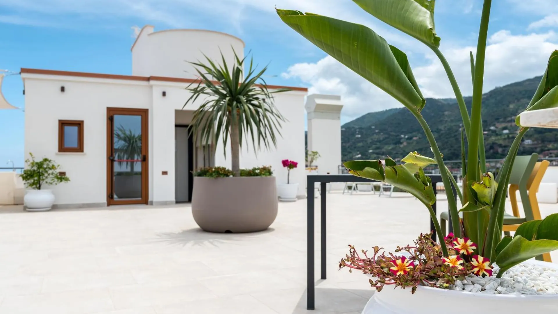 **** Hotel Hotiday Room Collection - Cefalu Mazzaforno Italy