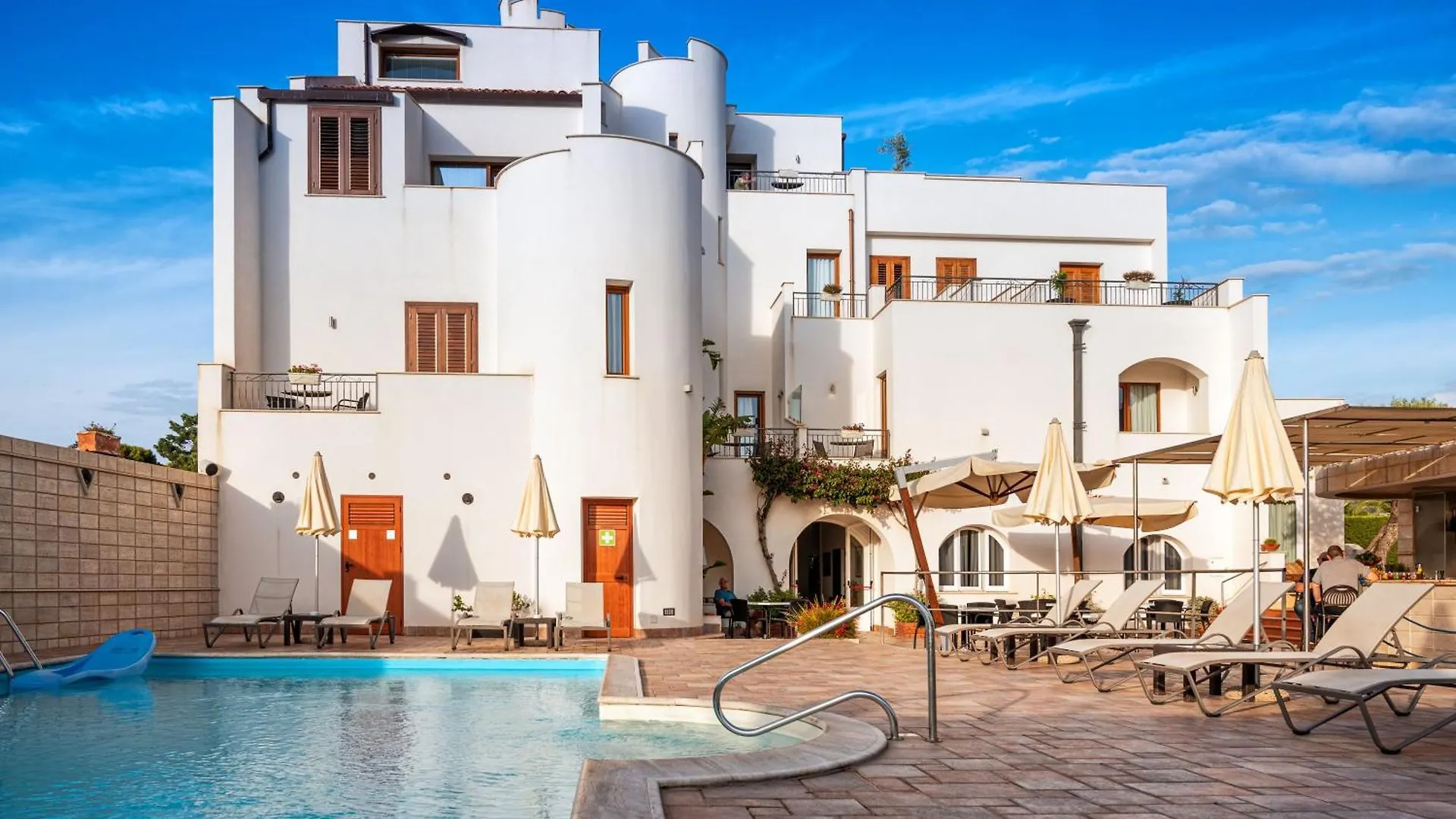 **** Hotel Hotiday Room Collection - Cefalu Mazzaforno Italy